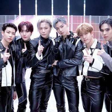 아스트로의 최신 사진