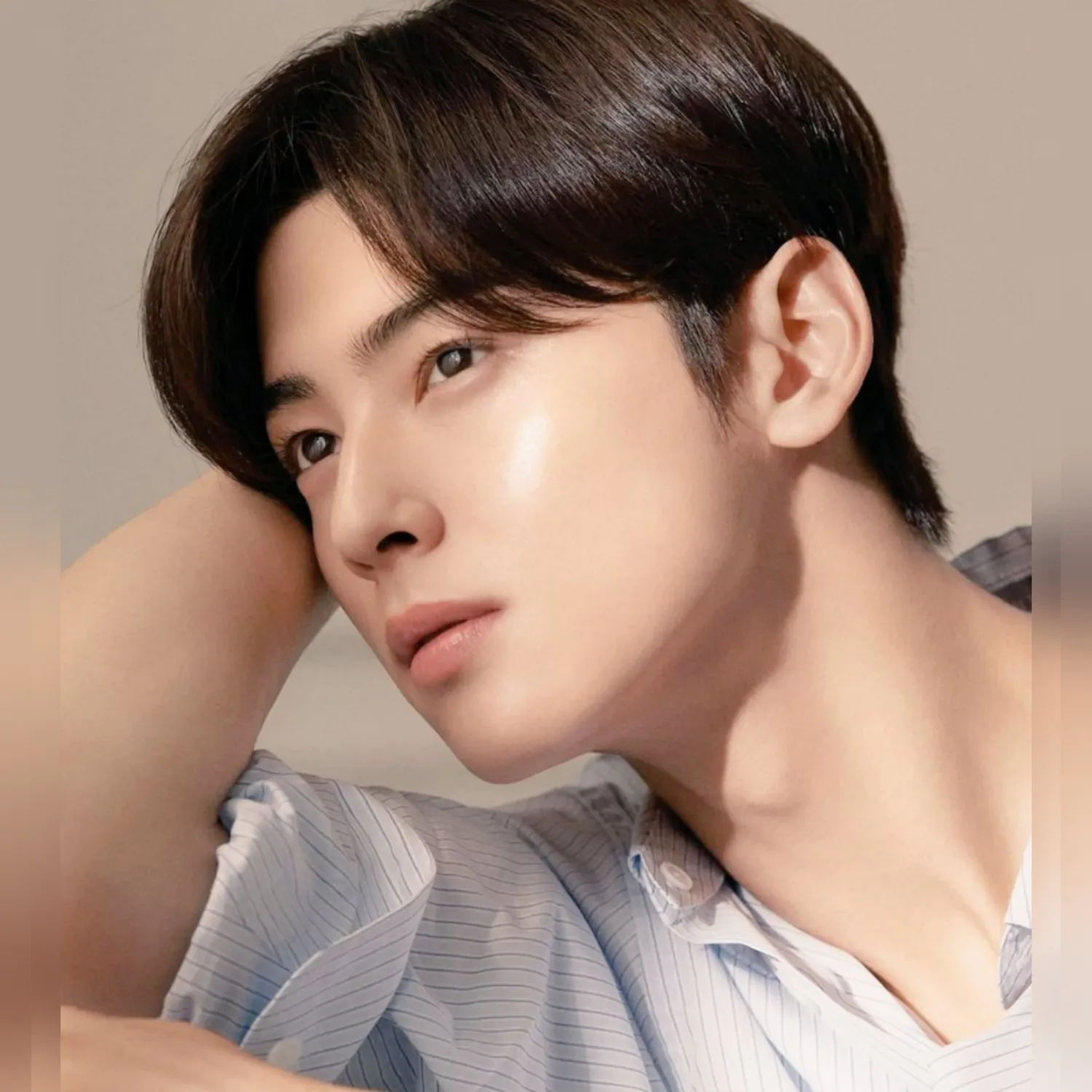 Latest photo of Eunwoo (ASTRO)