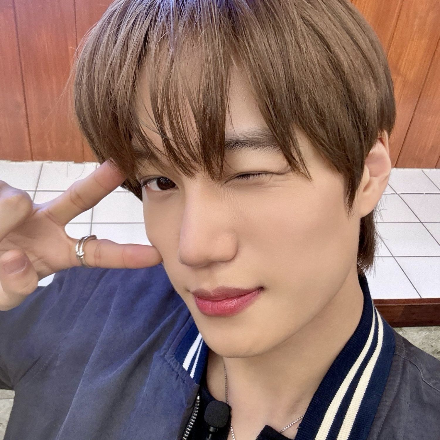 Potret di balik layar Kai (EXO)