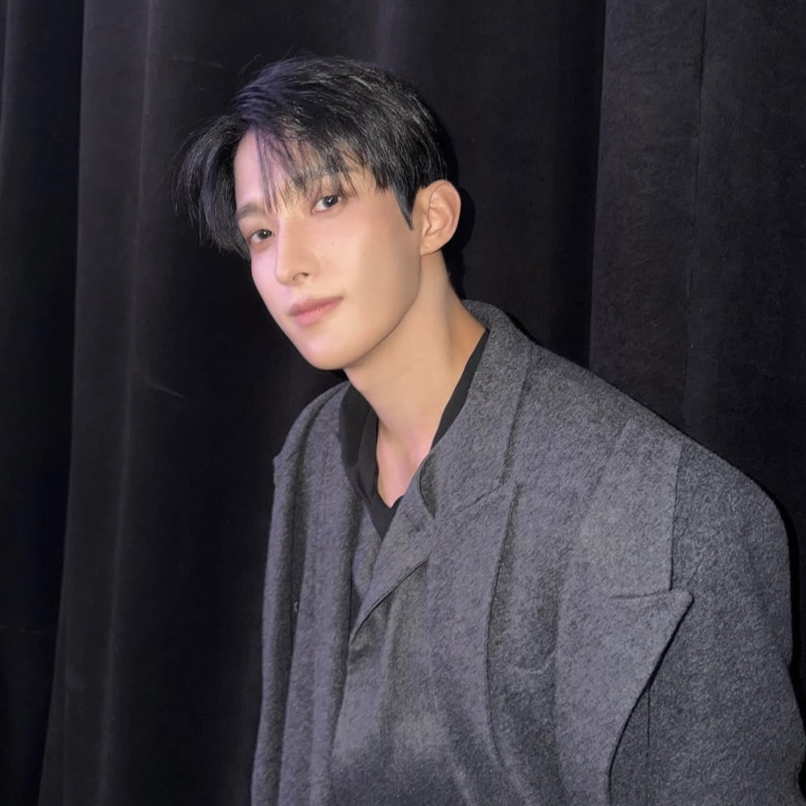 Foto aktivitas terbaru DK (SEVENTEEN)