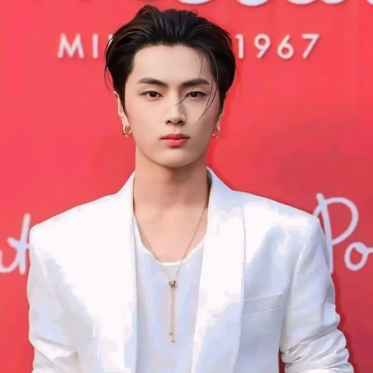 Recent activity shot of Jay (ENHYPEN)