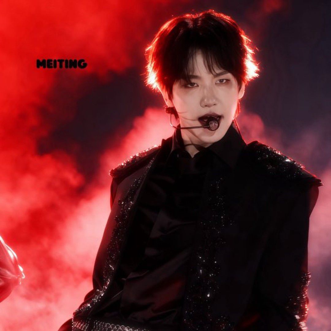 Recent activity shot of Baekhyun (EXO)