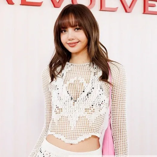 Momen yang diabadikan oleh penggemar Lisa (BLACKPINK)