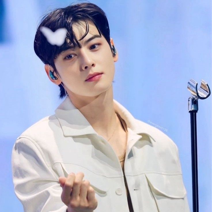 Latest photo of Eunwoo (ASTRO)