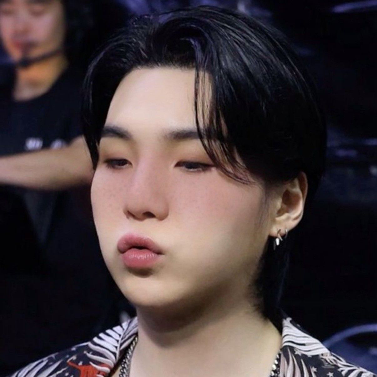 Foto aktivitas terbaru SUGA (BTS)