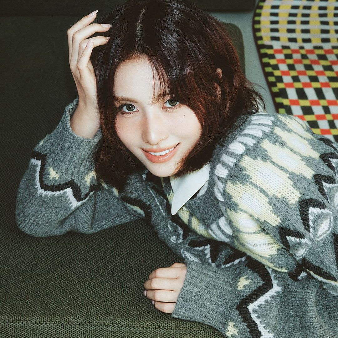 Recent activity shot of Momo (TWICE)