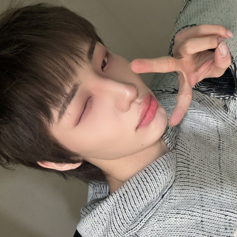 A moment captured by Junhyeok (TNX)'s fan