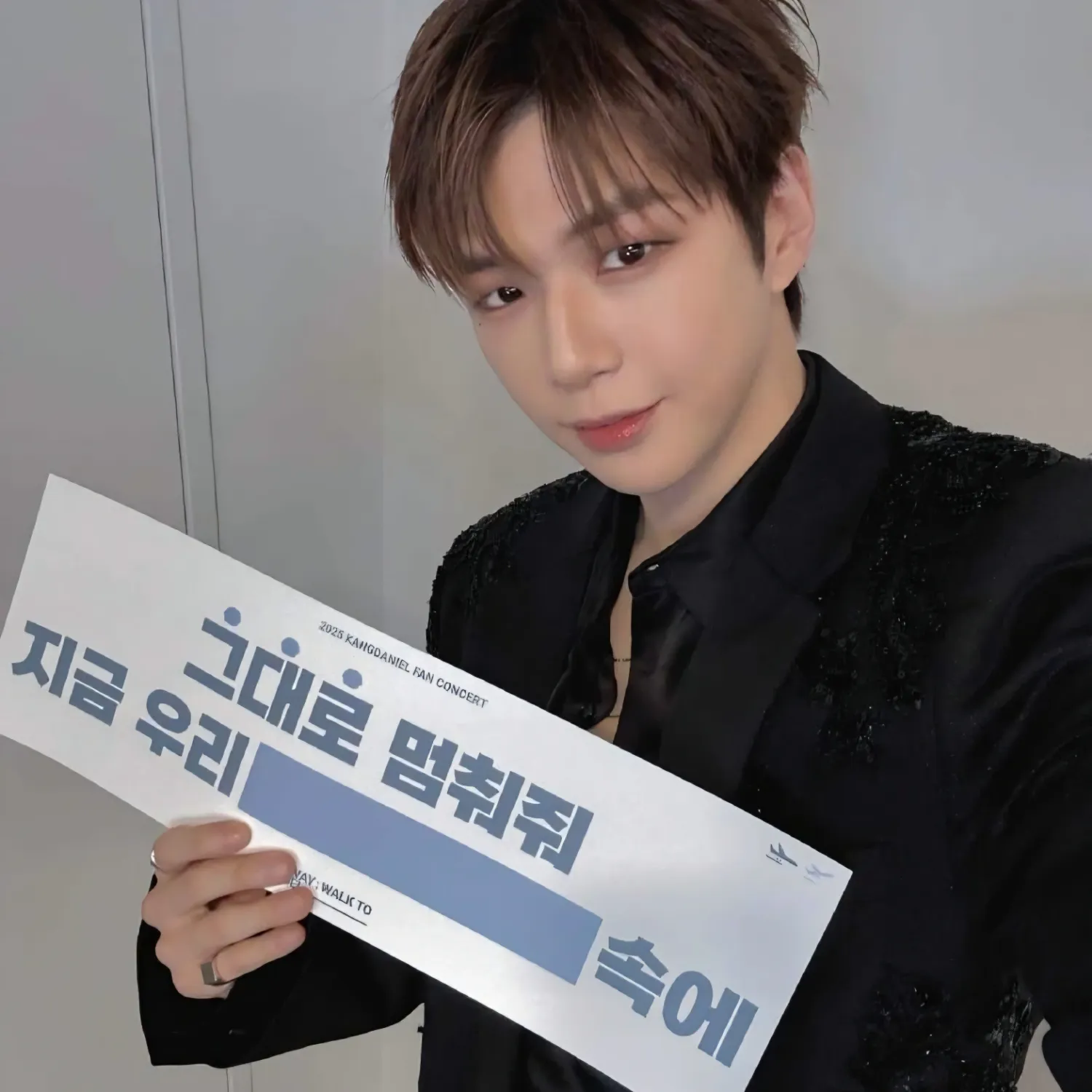 강다니엘의 비하인드 컷
