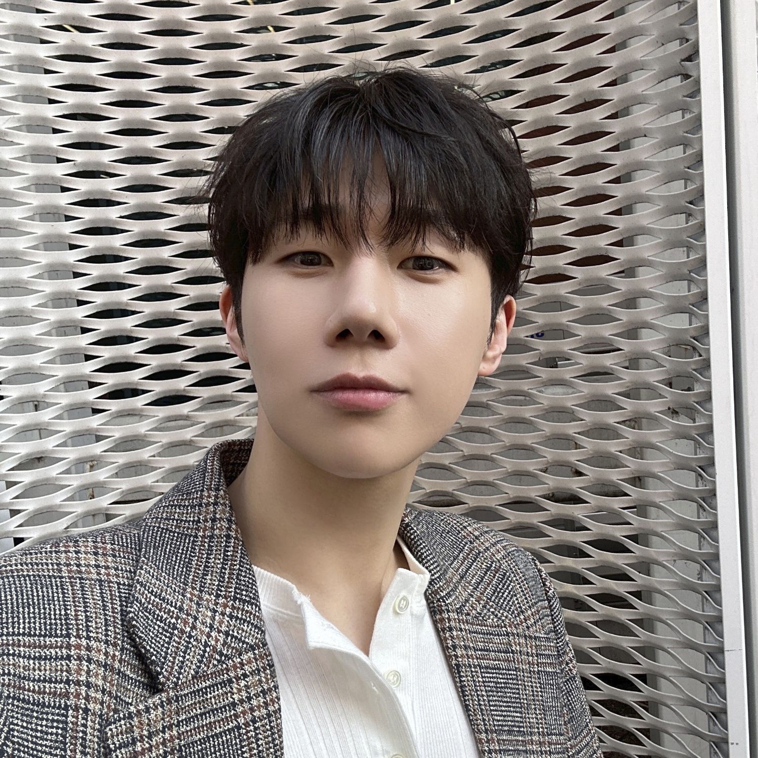 Recent activity shot of Sungkyu (INFINITE)