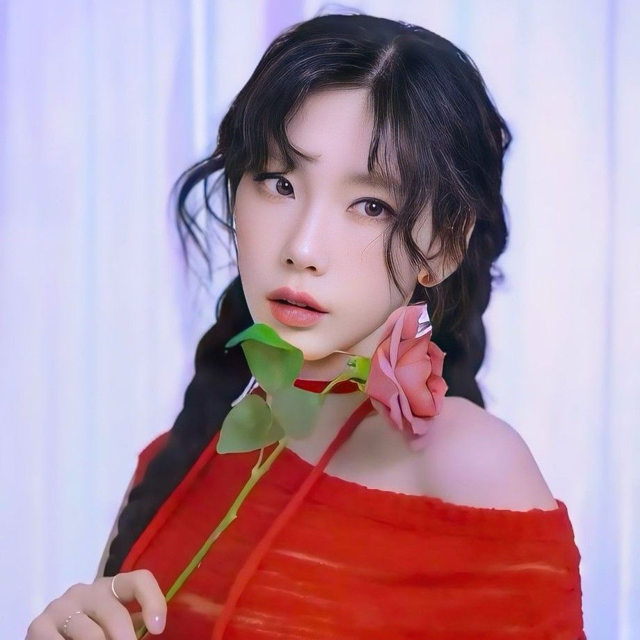 Behind-the-scenes cut of Taeyeon (Girls' Generation)