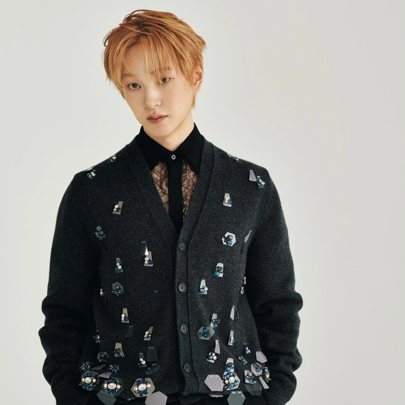 Behind-the-scenes cut of Onew (SHINee)