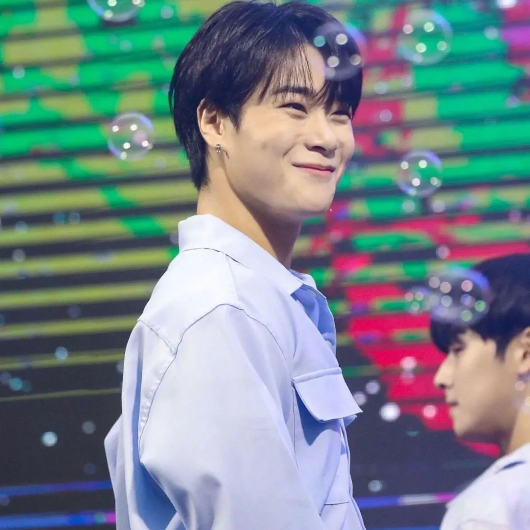 Behind-the-scenes cut of Moonbin (ASTRO)