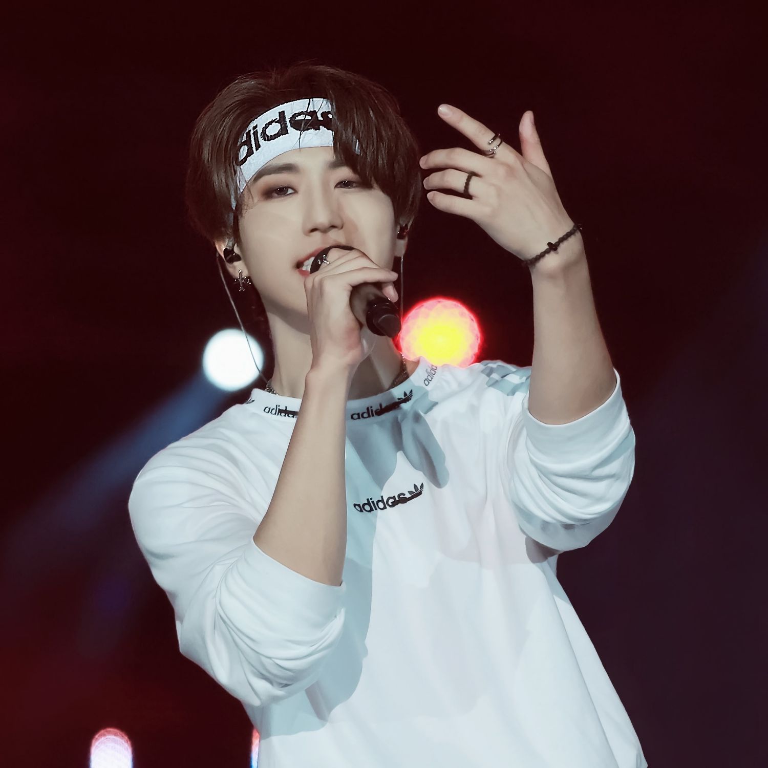 Latest photo of HAN (Stray Kids)