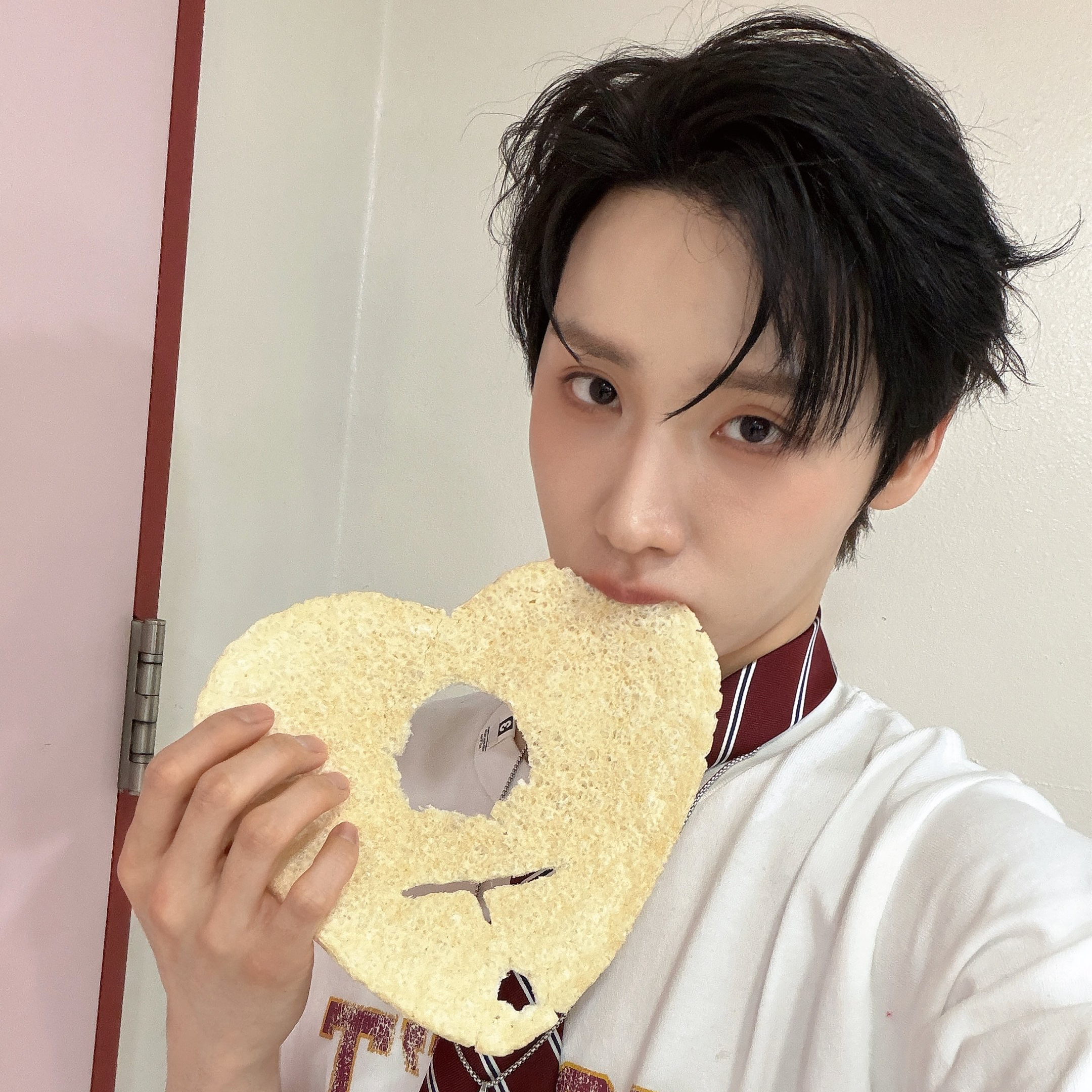 Momen yang diabadikan oleh penggemar Jeon Woong (AB6IX)