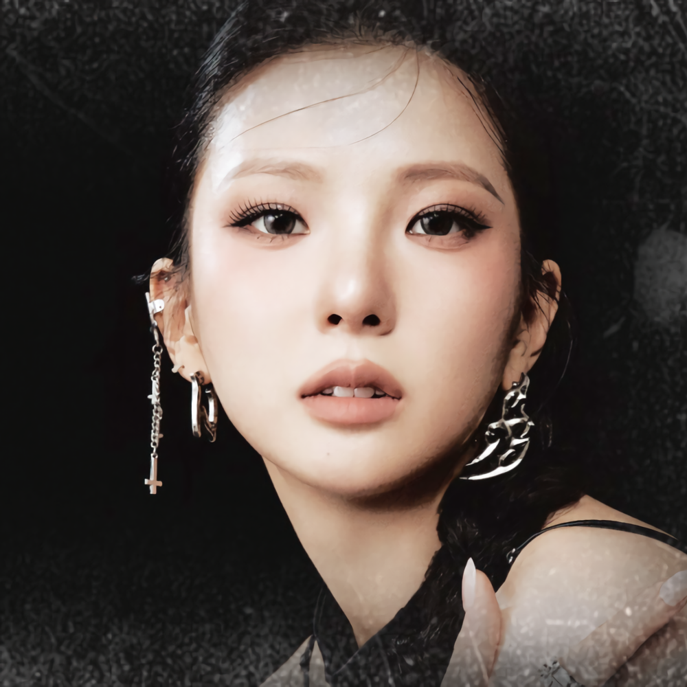 A moment captured by Choi Yujin (Kep1er)'s fan