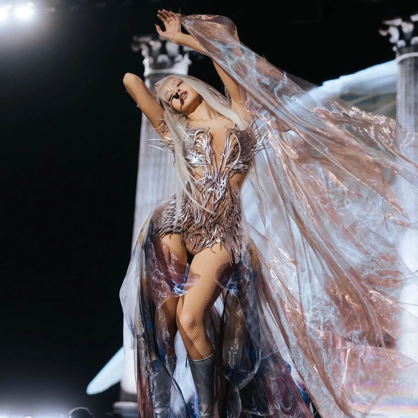 A moment captured by Lisa (BLACKPINK)'s fan