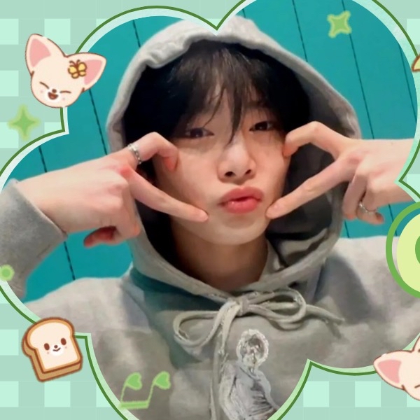 Behind-the-scenes cut of I.N (Stray Kids)