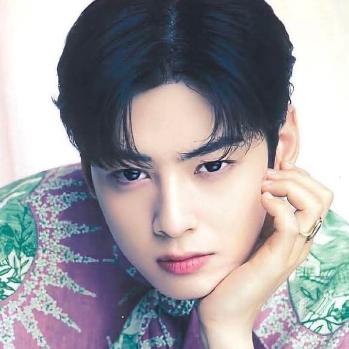 Latest photo of Eunwoo (ASTRO)