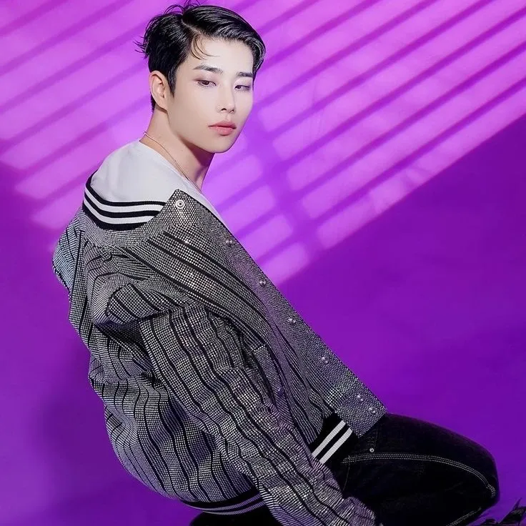 Behind-the-scenes cut of MJ (ASTRO)