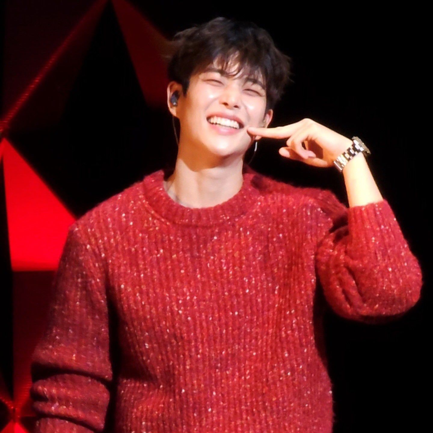 Latest photo of MJ (ASTRO)