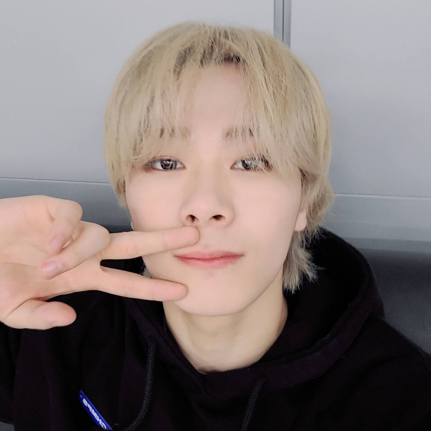 ASTRO的最新照片