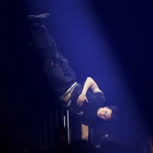 Behind-the-scenes cut of WOODZ