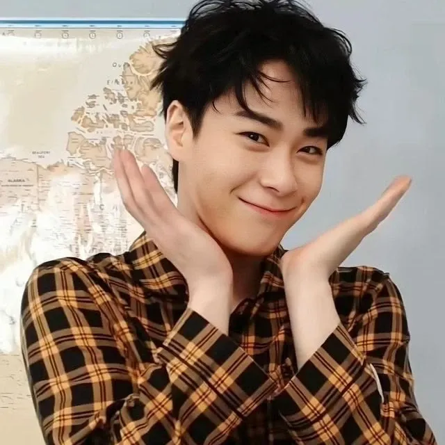 Latest photo of Moonbin (ASTRO)