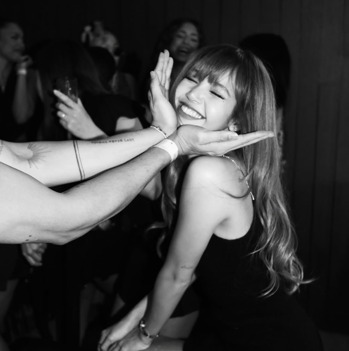 Lisa (BLACKPINK)的幕后花絮