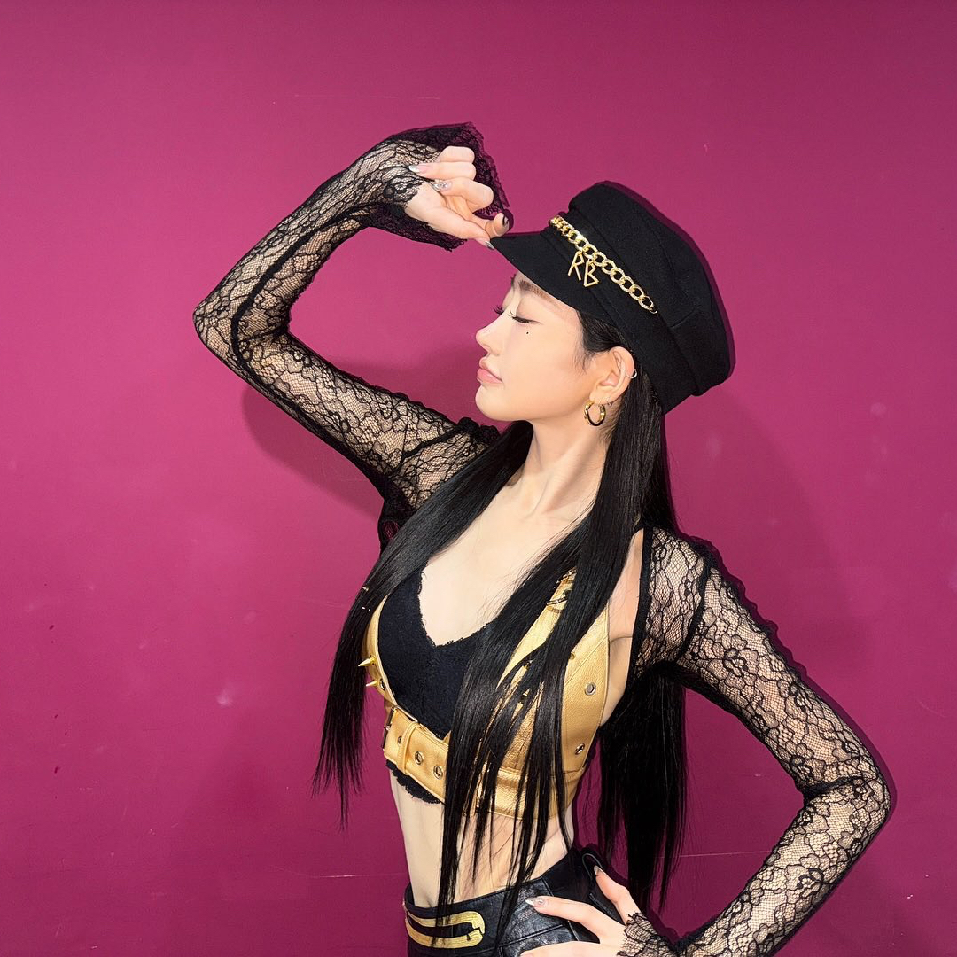 Julie (KISS OF LIFE)粉丝拍下的瞬间