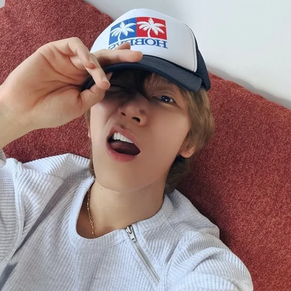 Foto perwakilan TEN (WayV) yang penuh pesona