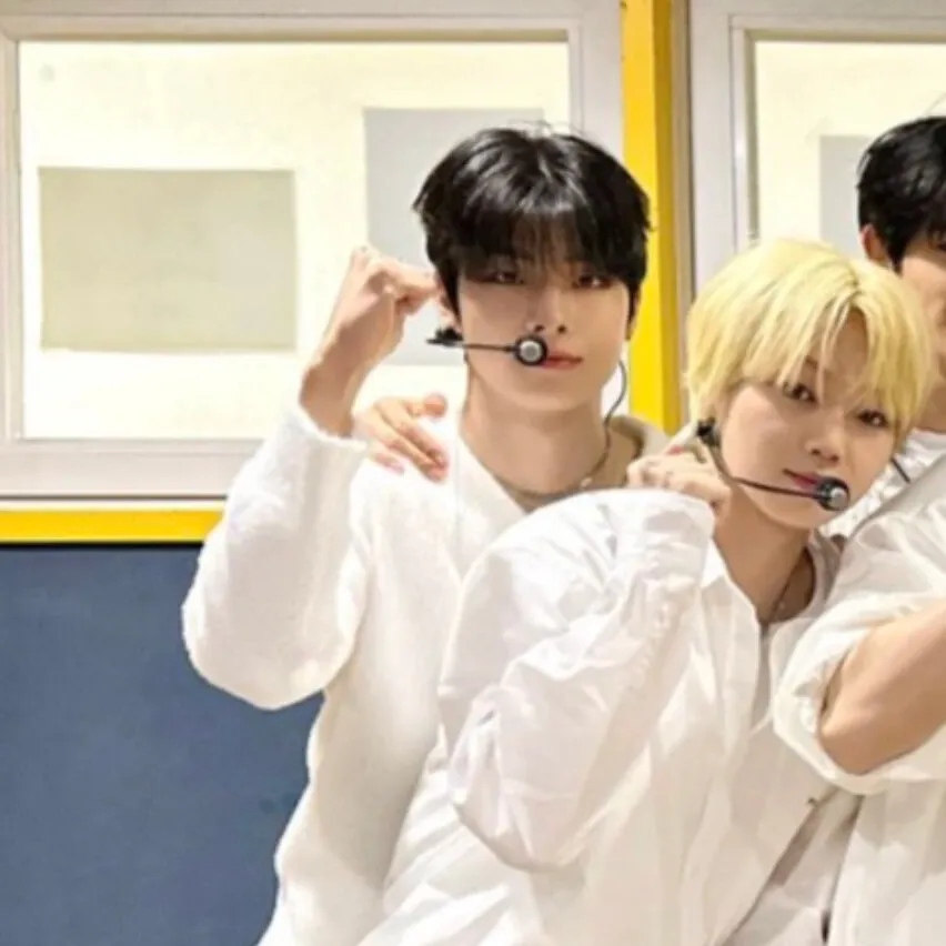 Latest photo of YOUNITE