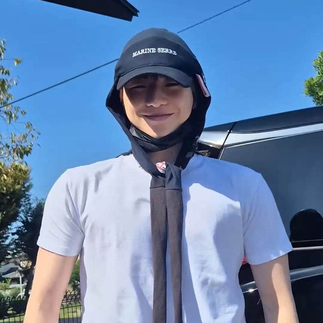 Latest photo of Kang Daniel