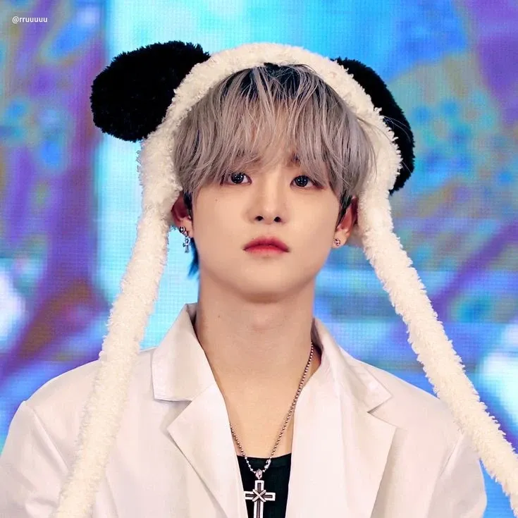 Recent activity shot of Jihoon (TREASURE)