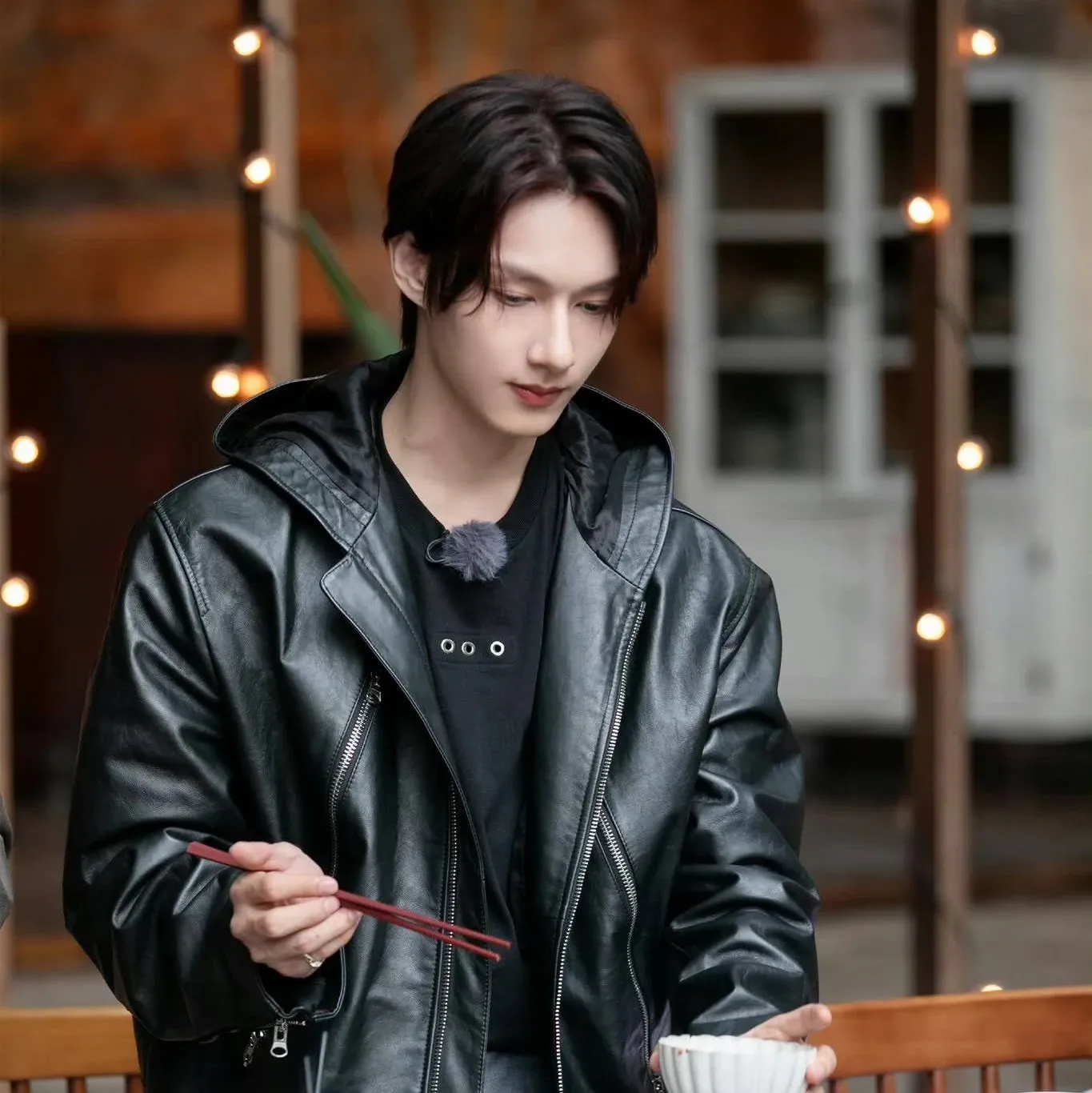 Behind-the-scenes cut of SEVENTEEN