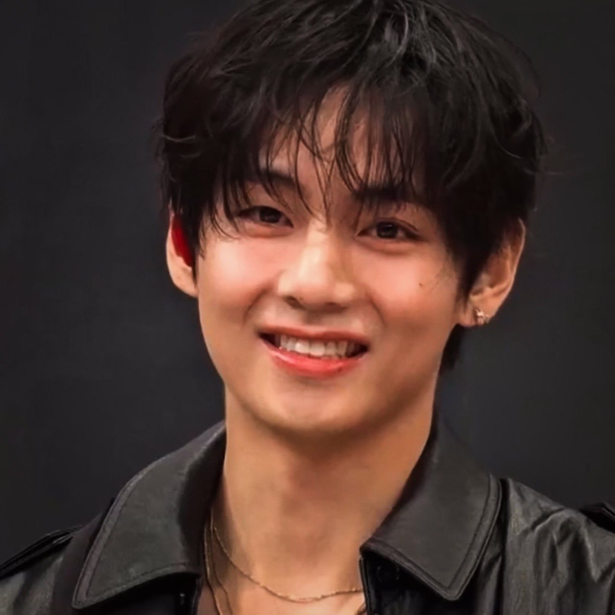 Momen yang diabadikan oleh penggemar V (BTS)