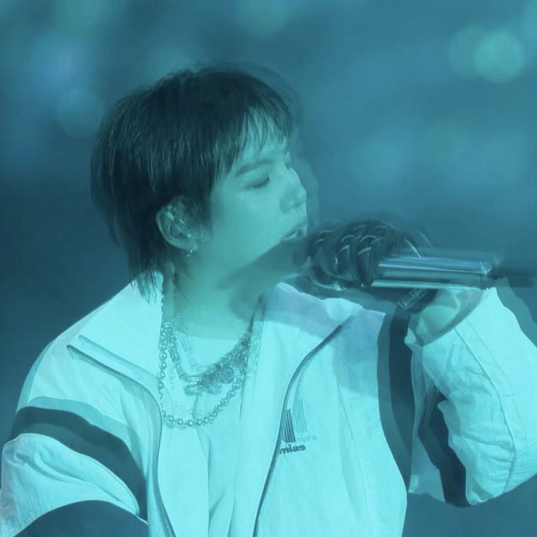 Momen yang diabadikan oleh penggemar SUGA (BTS)