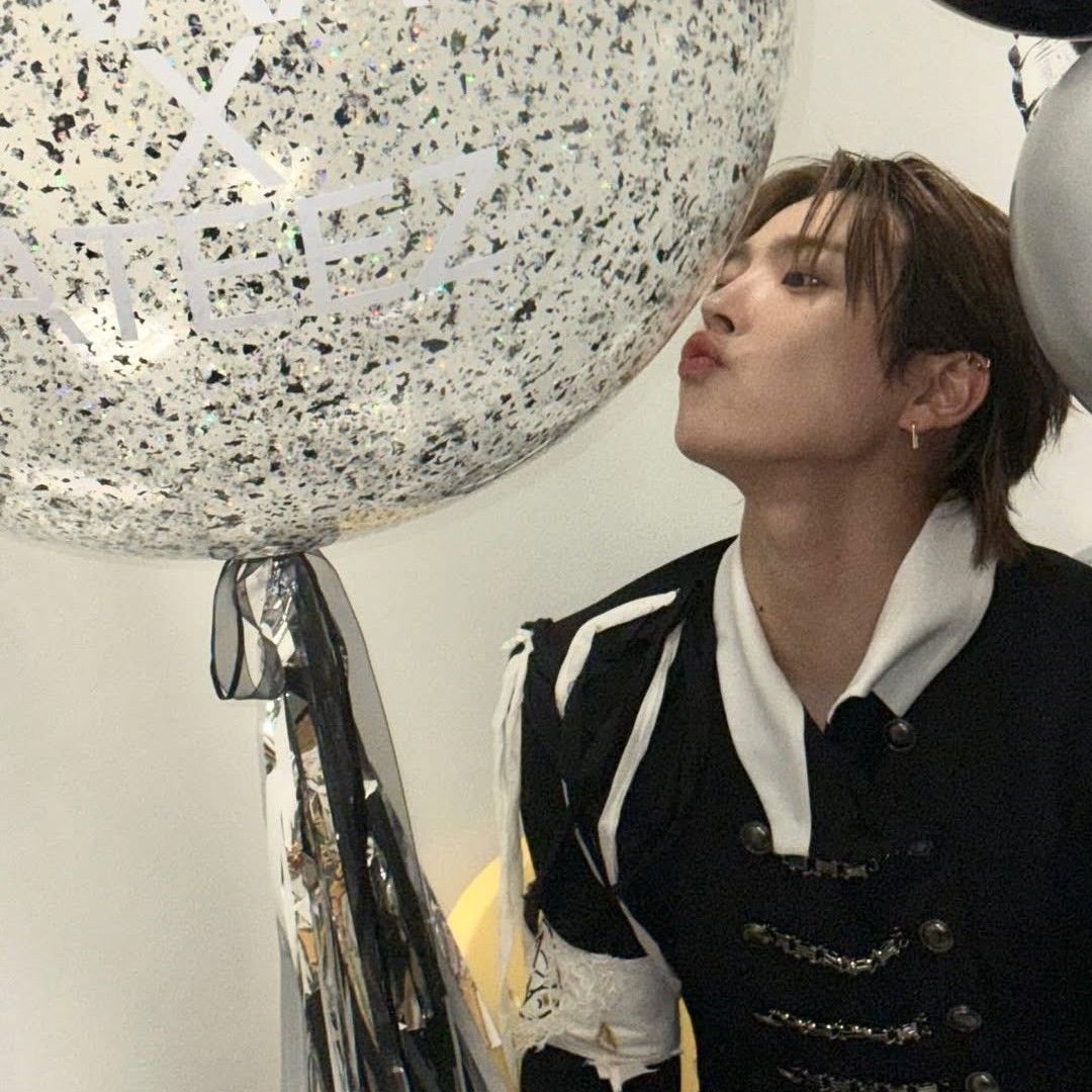 에이티즈의 최신 사진