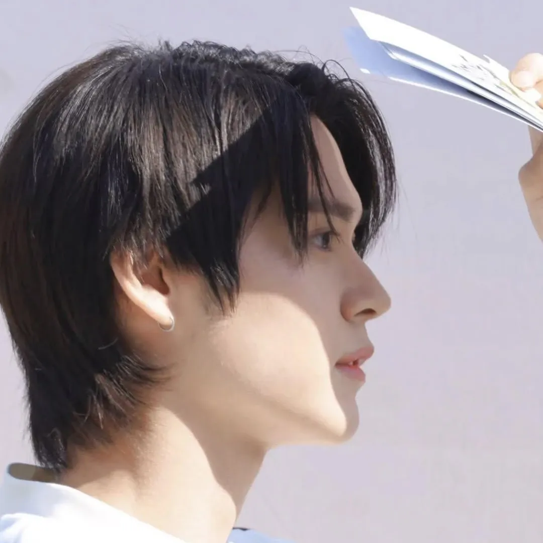 Behind-the-scenes cut of Eunseok (RIIZE)