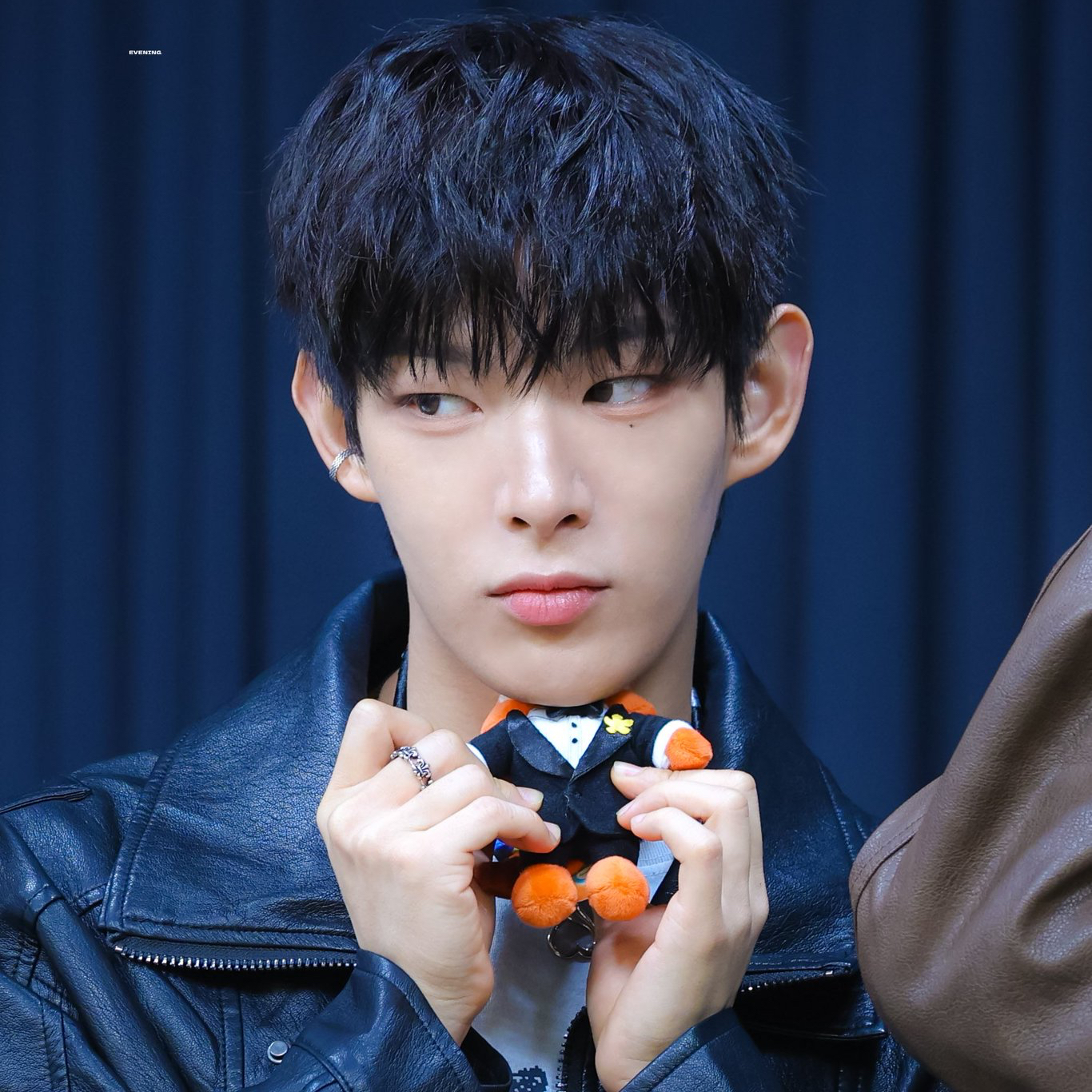 Behind-the-scenes cut of Steven (AHOF)