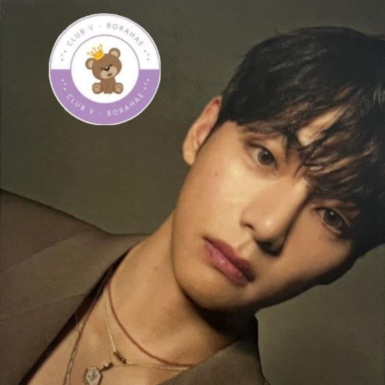 A moment captured by V (BTS)'s fan