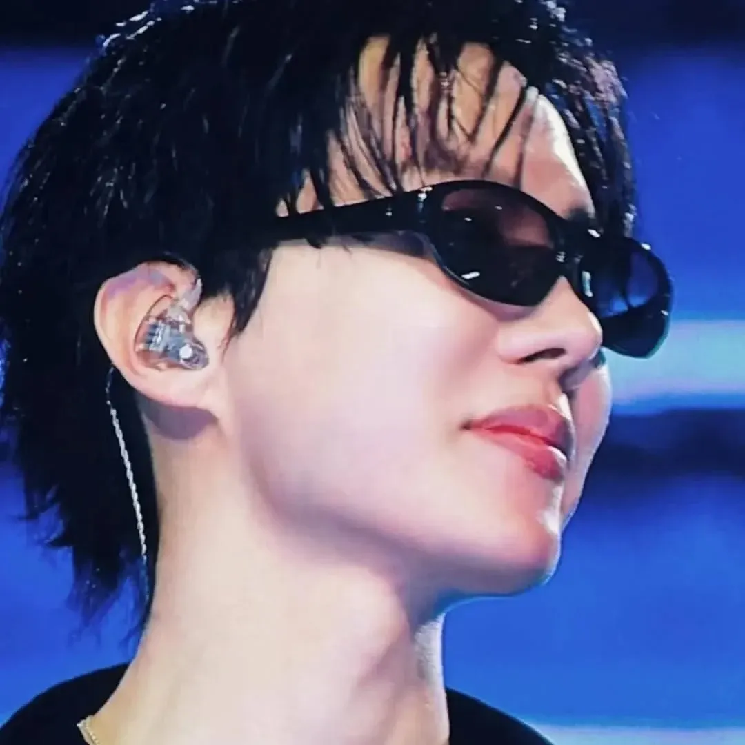 J-hope (防彈少年團)的幕後花絮