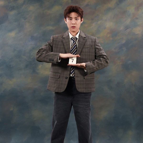 Signature photo of Park Woojin (AB6IX) capturing their charm