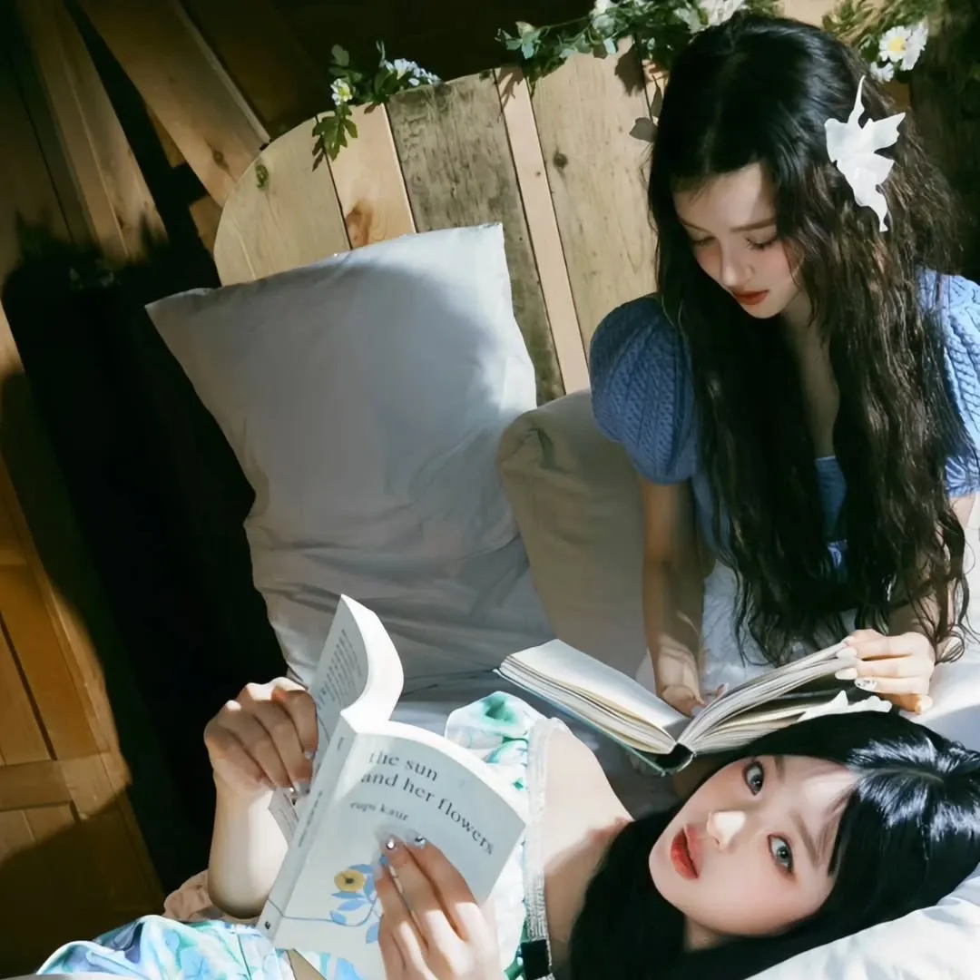 Behind-the-scenes cut of NewJeans