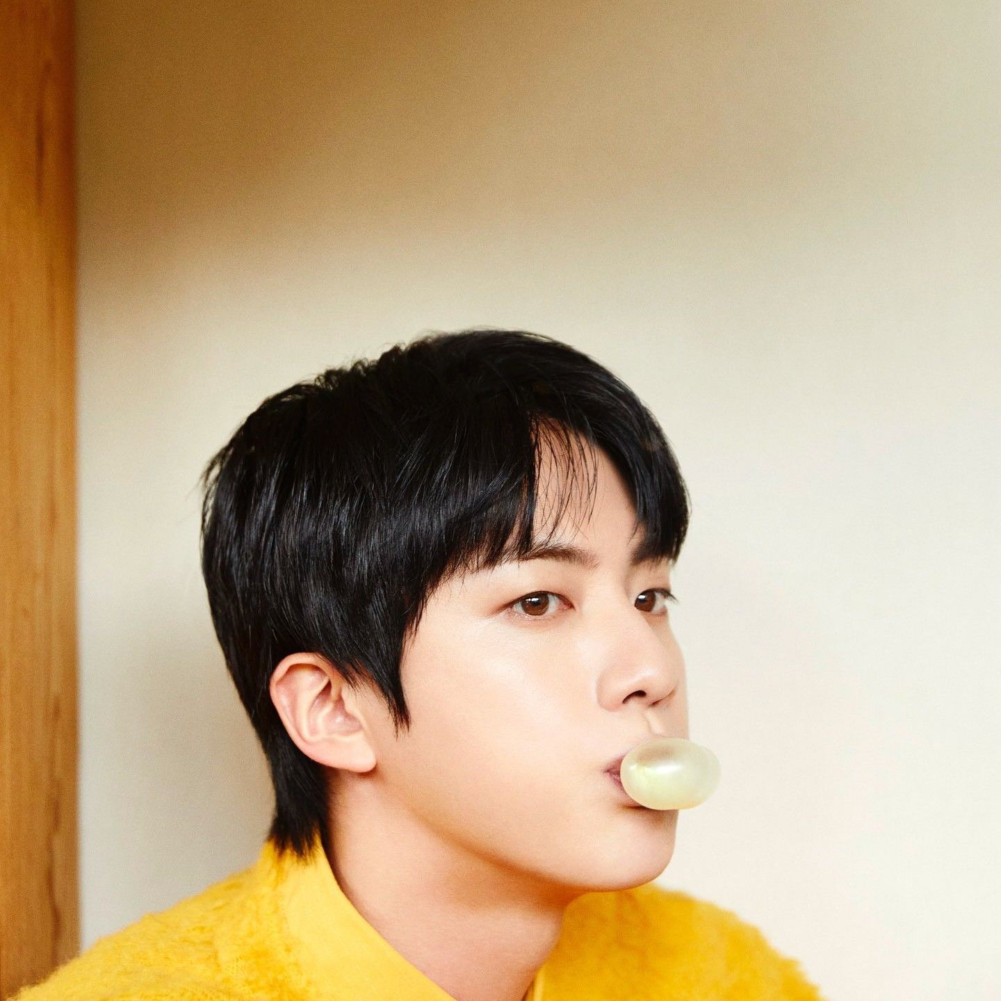 진 (방탄소년단)의 최신 사진