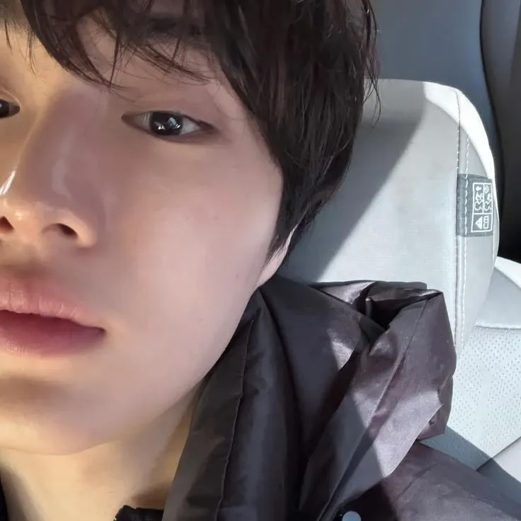 Latest photo of Hyunsuk (CIX)