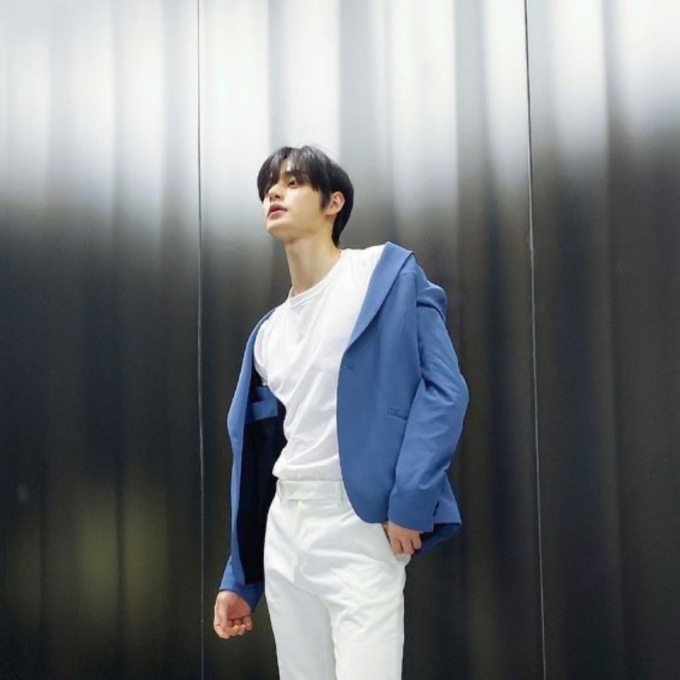 Latest photo of Kim Jiwoong (ZEROBASEONE)