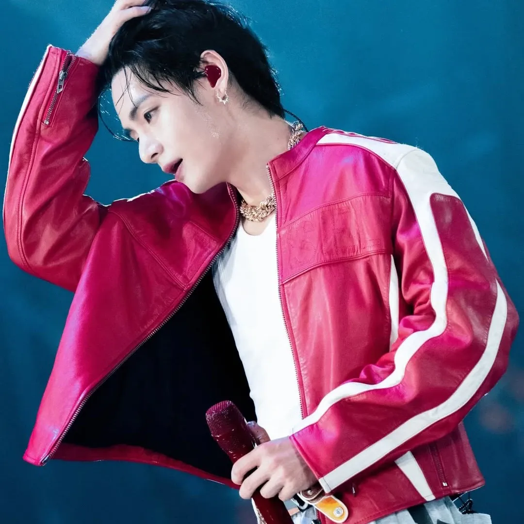 뷔 (방탄소년단) 최근 활동샷