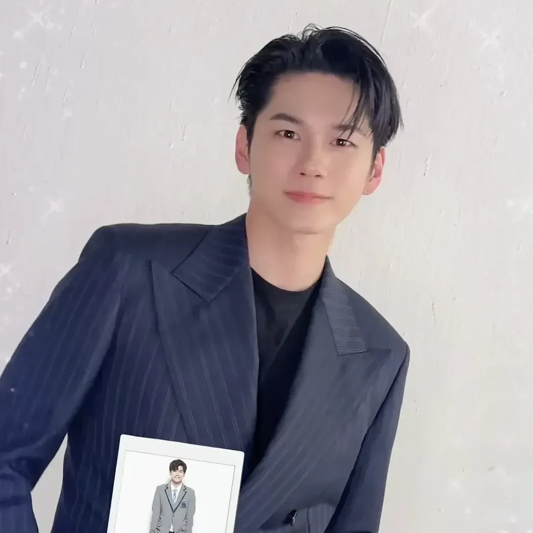 옹성우의 비하인드 컷