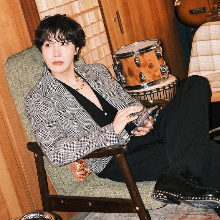 Potret di balik layar j-hope (BTS)