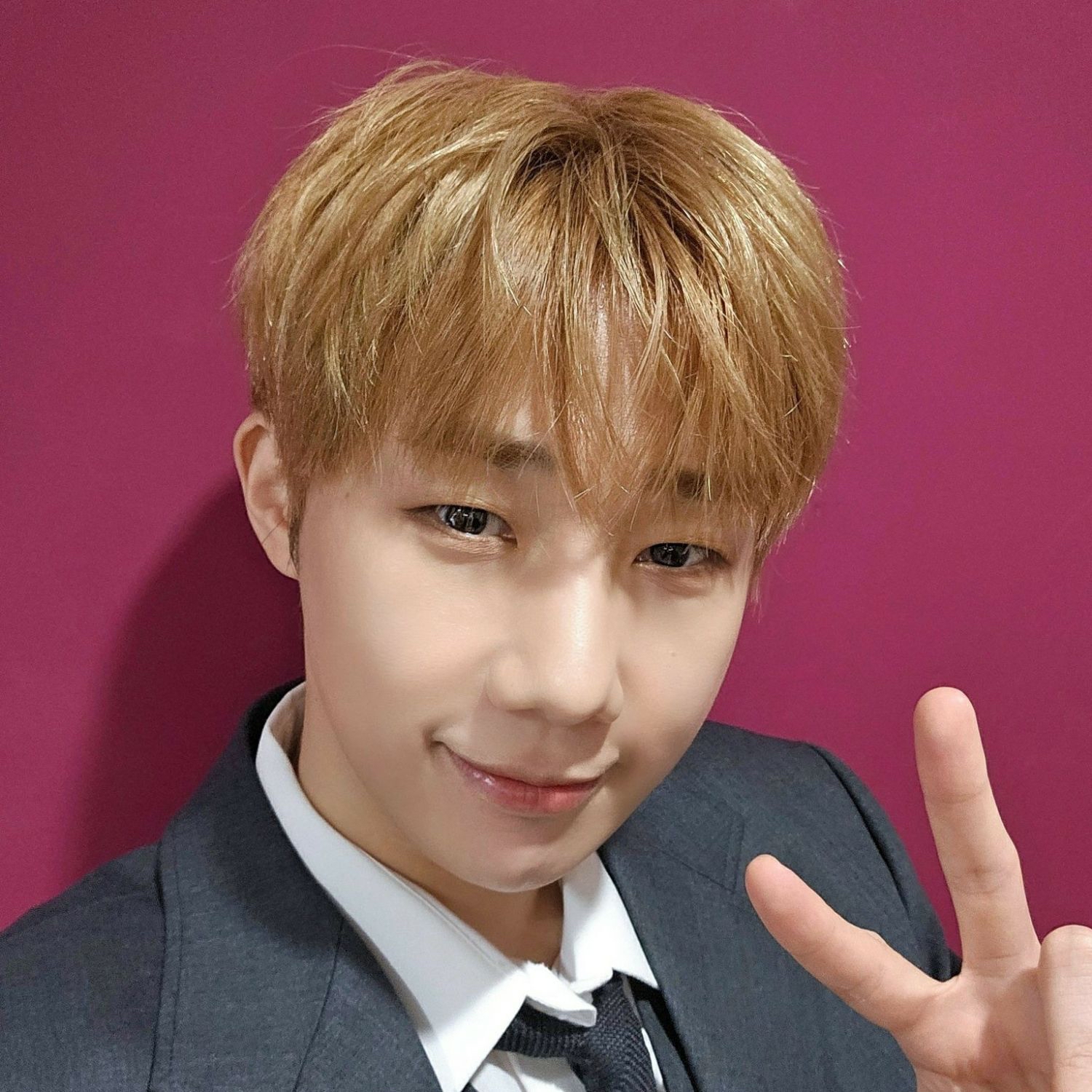 Recent activity shot of Sungkyu (INFINITE)